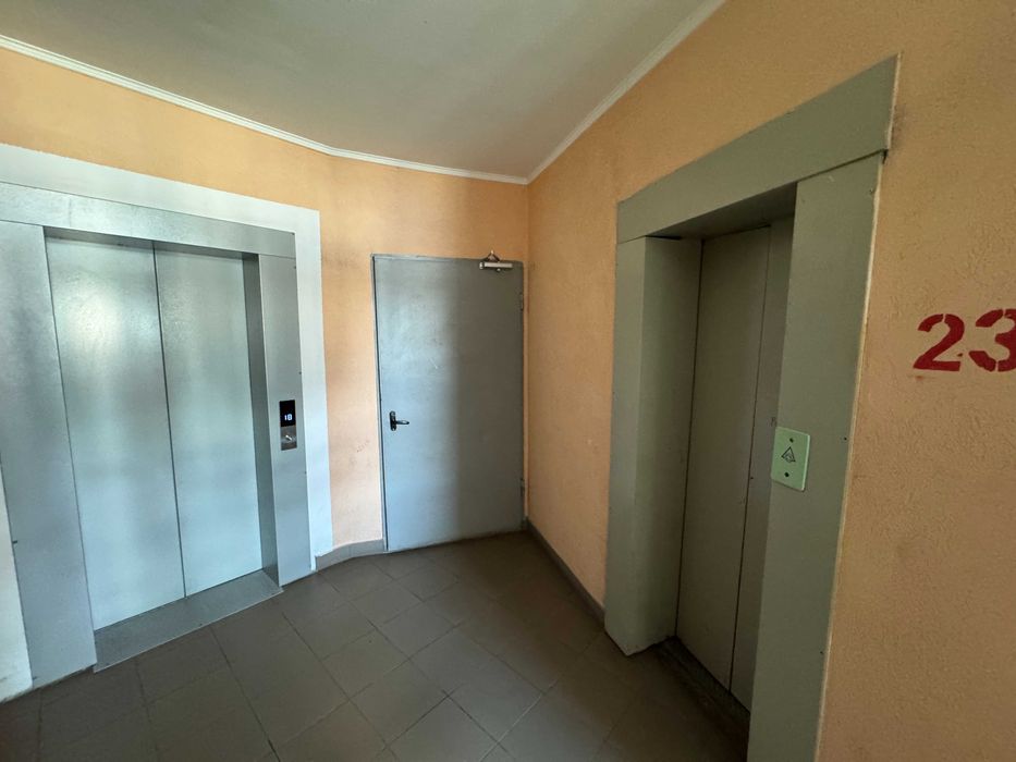 Продам 3-кімнатну преміальну видову квартиру з ремонтом та меблями, вул. Є. Сверстюка 52в, метро Лівобережна, Дніпровський район