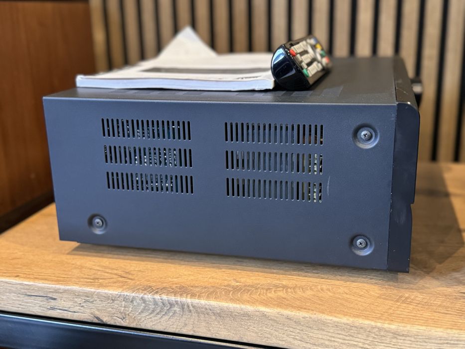 Amplituner NAD t747 t 747 pilot instrukcja