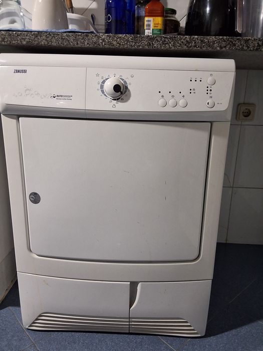 Maquina de Secar Zanussi
