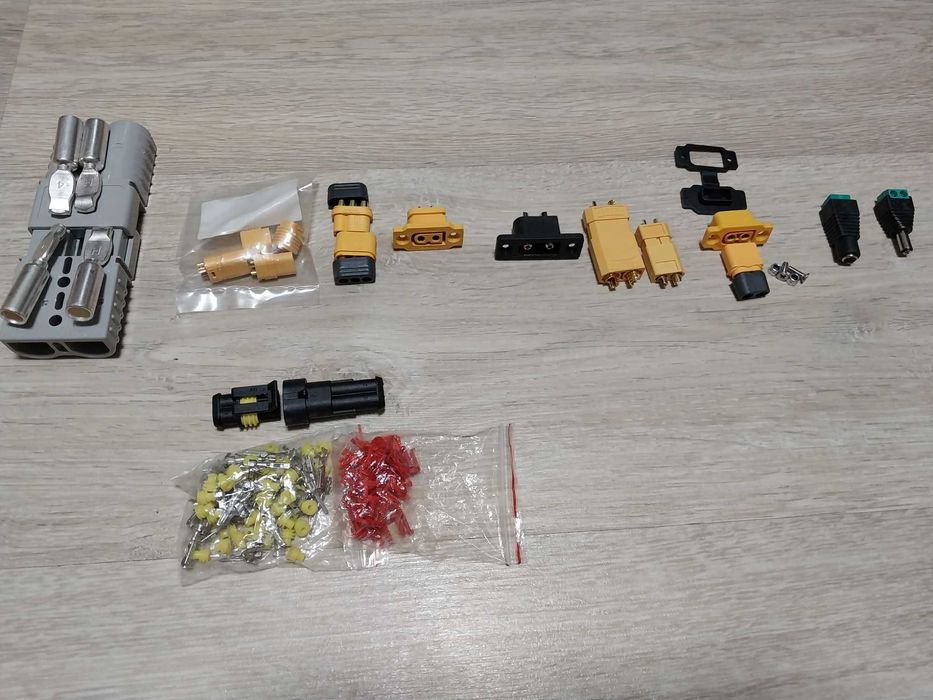 Роз'єми різні, вимикачі