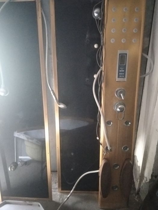 Продам душевий бокс.