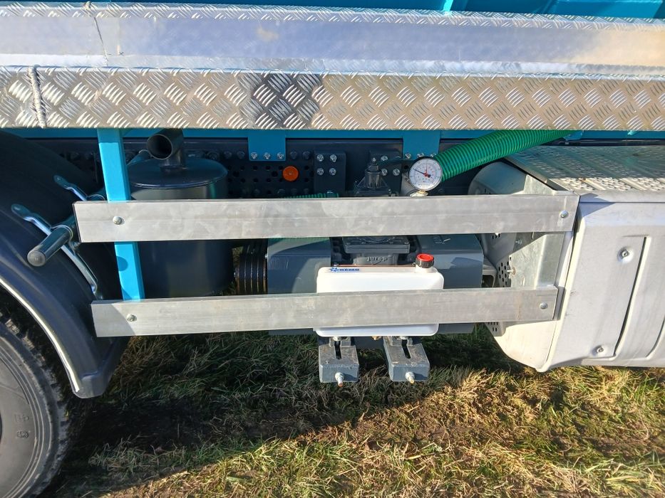 Mercedes Antos asenizacyjna asenizacyjny  beczka sambiarka beczkowóz