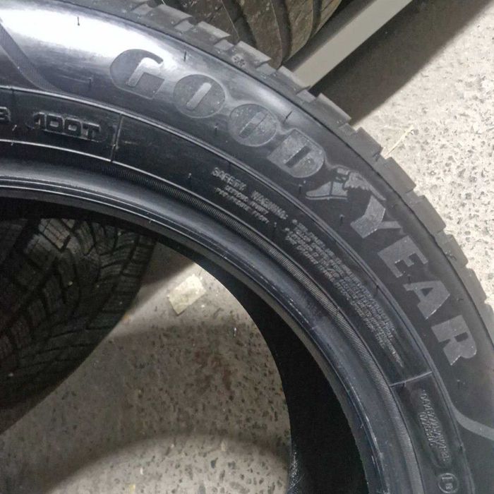 Як нові шини Goodyear Vector 4Seasons 235/55 R18