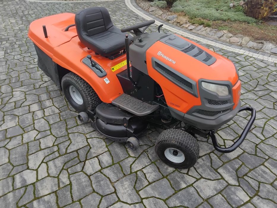 Mocny i solidny traktorek kosiarka Husqvarna 18 km pompa hydro