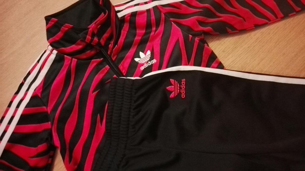 Dres Adidas      .