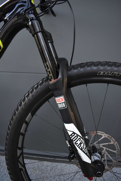 Rower Specialized StumpJumper Carbon.