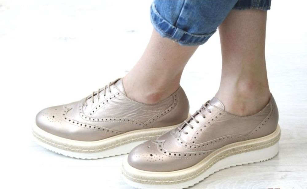 Стильні оксфорди від італійського бренду Sweet Lemon