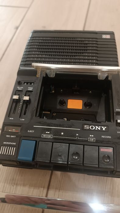 Вінтажний касетний магнітофон Sony TC-76 DELUXE з кабелем