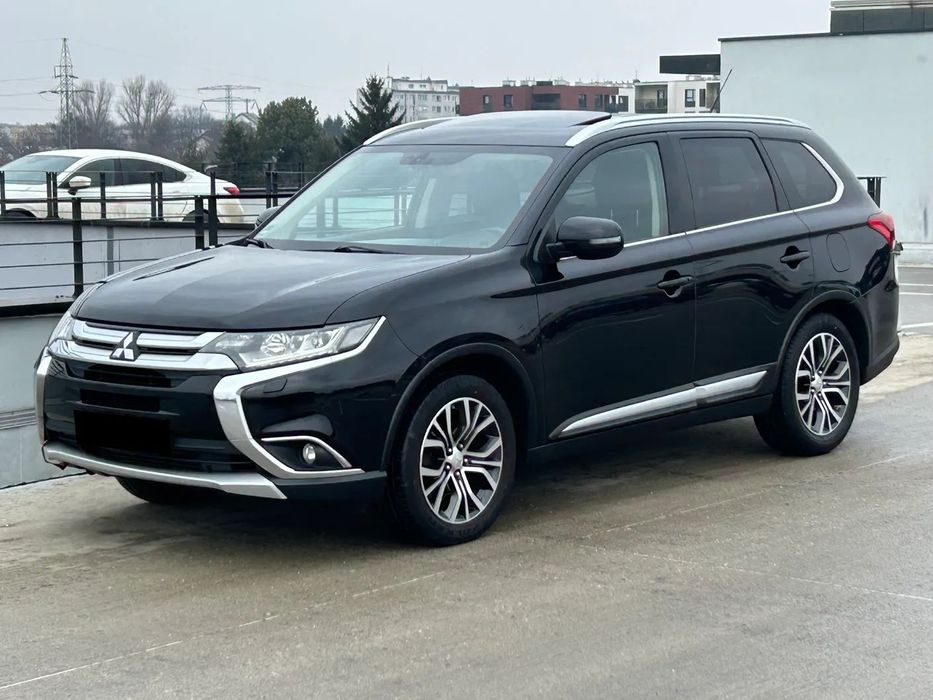 Mitsubishi Outlander Outlander INSTYLE 2.2 Mivec 4WD ! Full Led Skóra Navi Kamera Webasto