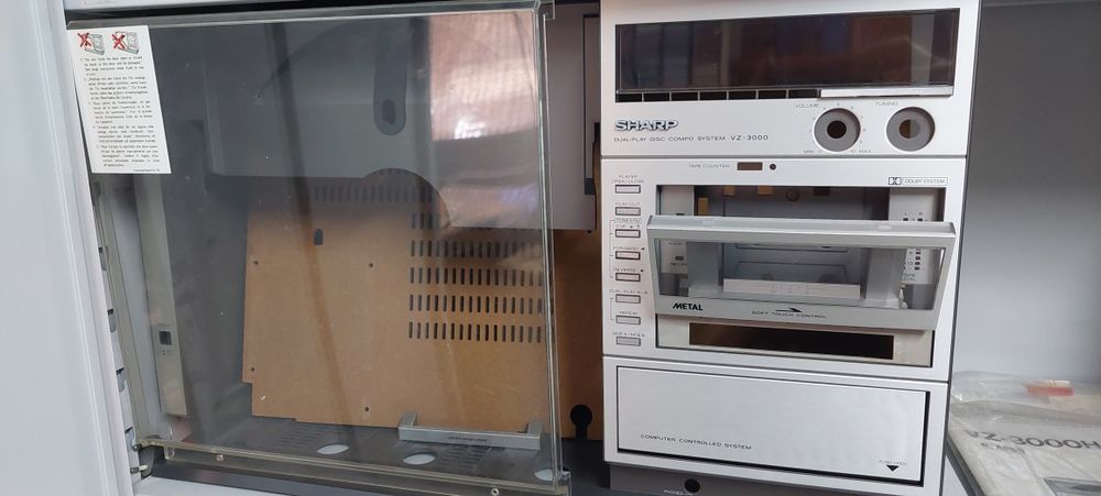 Sharp VZ-3000 Caixa e manuais.