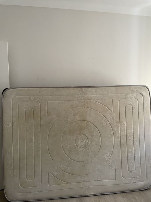 Extrato de cama mais colchão