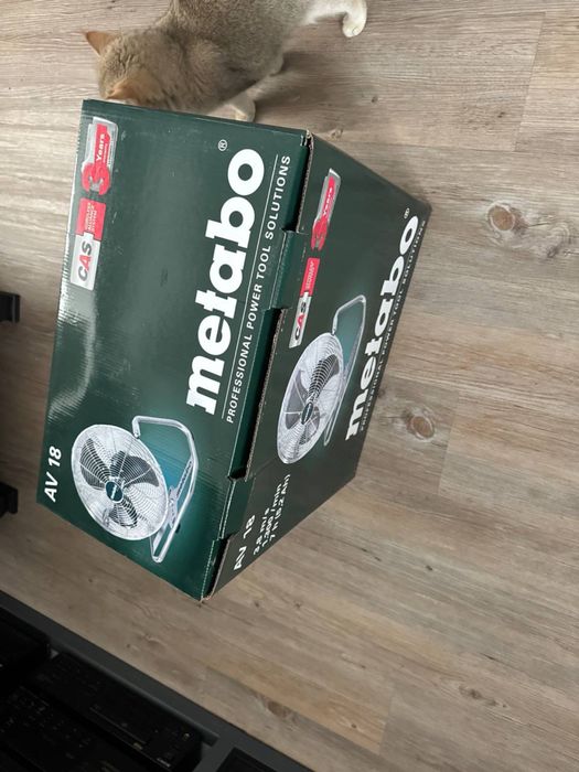 Вентилятор на акумуляторі метабо av18
