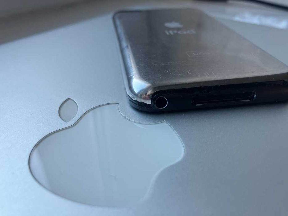 Apple iPod Touch 1-gen 32 Gb / Нова батарея 50 г.музики \ ЦАП Wolfson