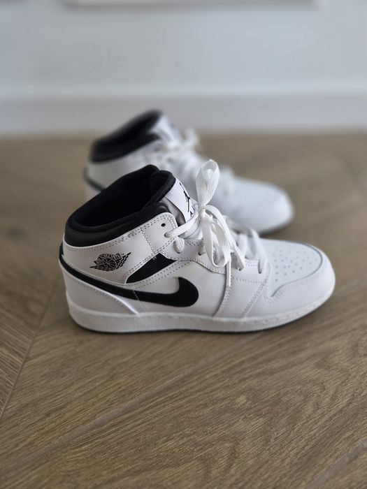 Buty męskie sportowe Air Jordan 1 Mid, nieużywane rozmiar 39