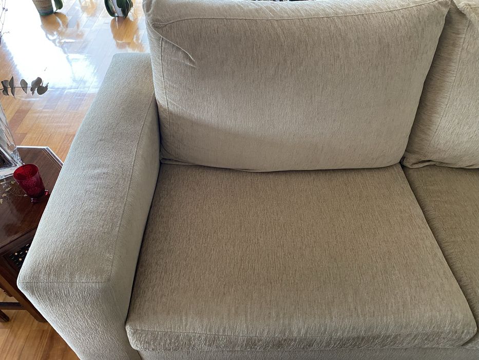 Sofa de 3/4 lugares como novo, cor beje