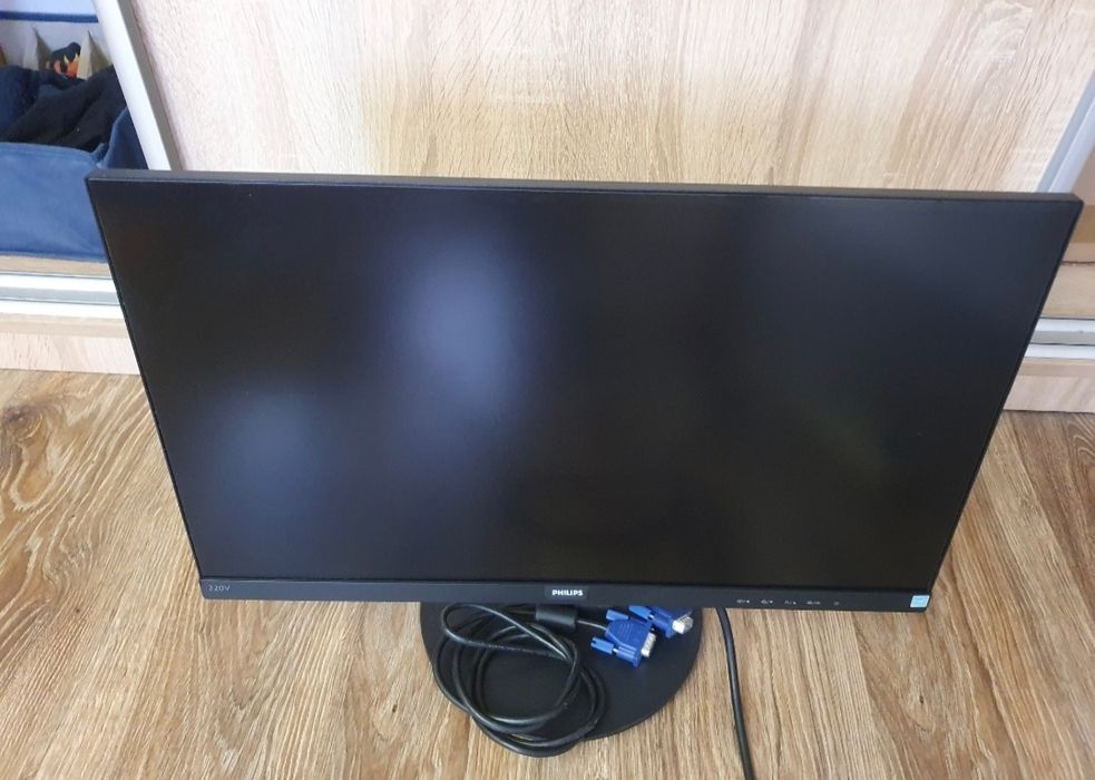 VA Монітор 22" Philips 220V8/221V8 4ms (HDMI + VGA) Full HD 1920х1080 безрамковий