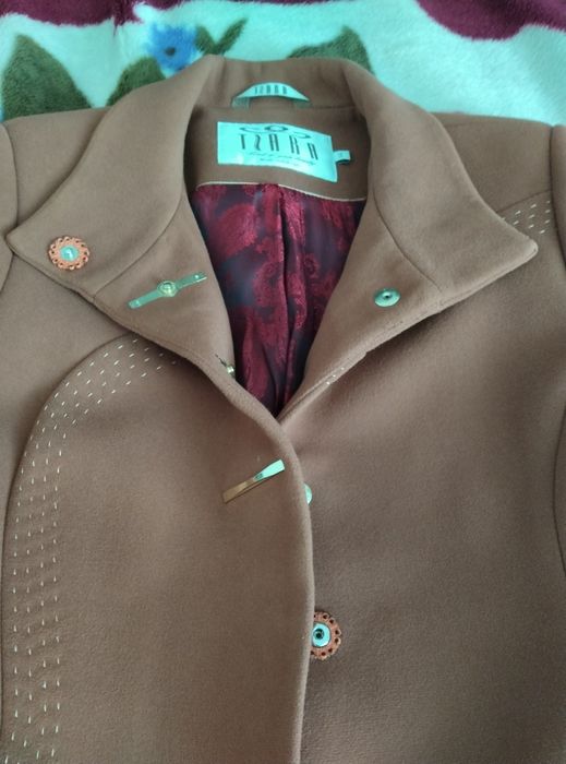 Продам весняне пальто