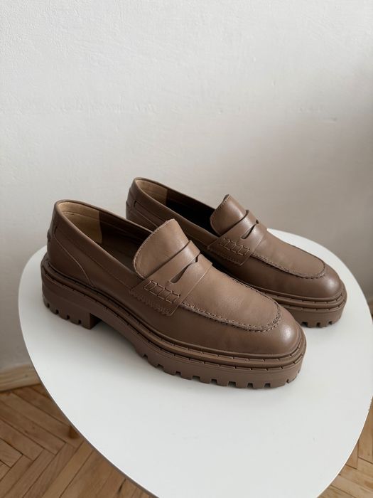 Шкіряні лофери Massimo Dutti