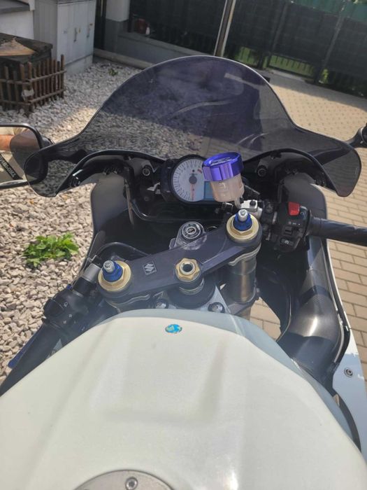 Motor Suzuki GSX-R 750 , biały