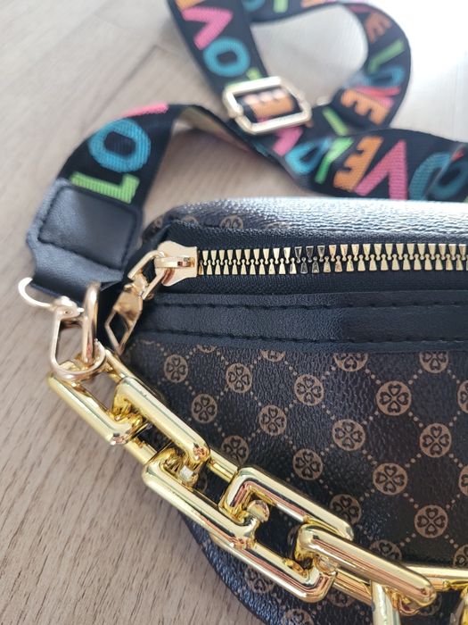 Saszetka nerka na biodro brązowa wzorek z łańcuchem gruby pasek