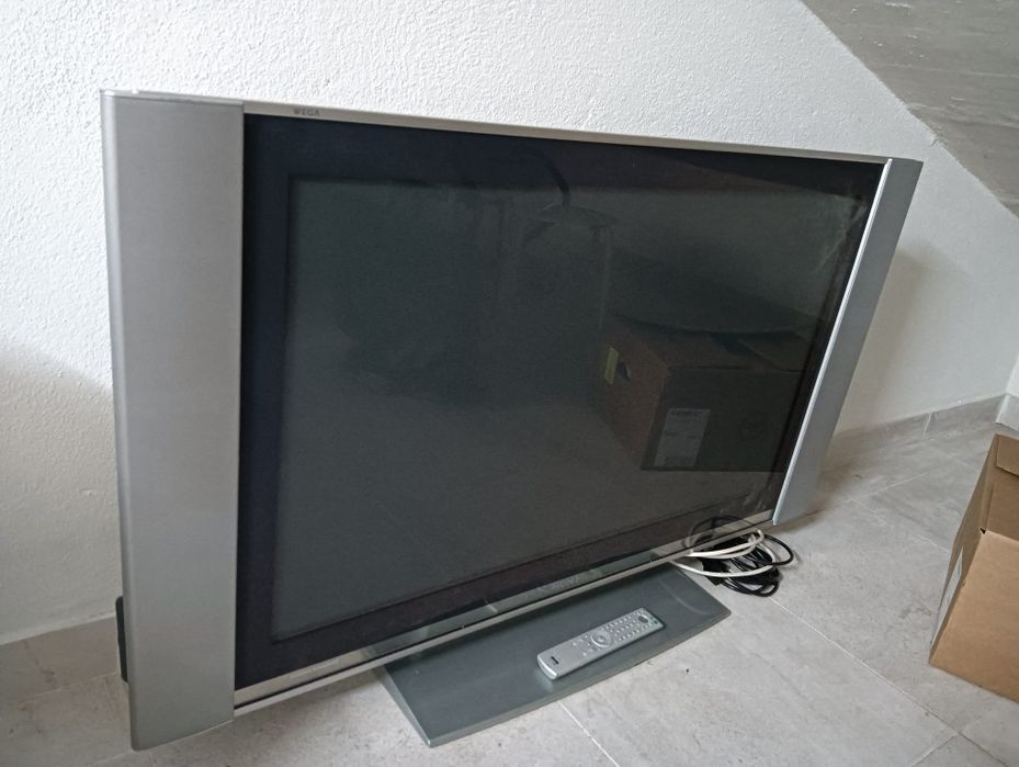TV Vintage / Retro Gaming compatible - Sony WEGA Plasma (Série XS) modelo KE-P42XS1 (de 42 polegadas)