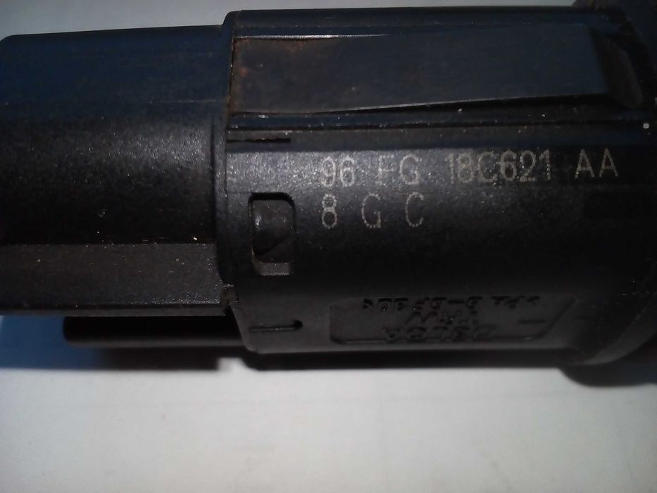 Кнопка включення підігріву TRW D3LOA 96FG-18C621-AA на 5 контактів