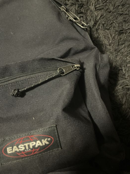 mochila eastpak preto