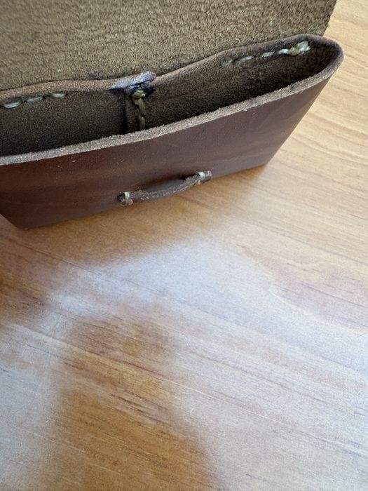 Carteira em pele, artigo artesanal