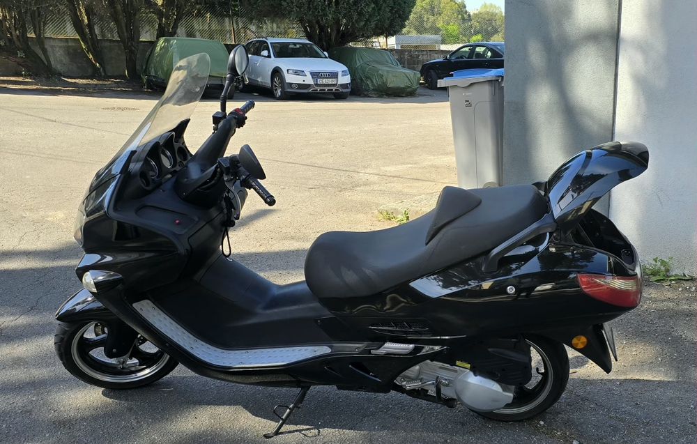 Mota 125 cc em otimo estado