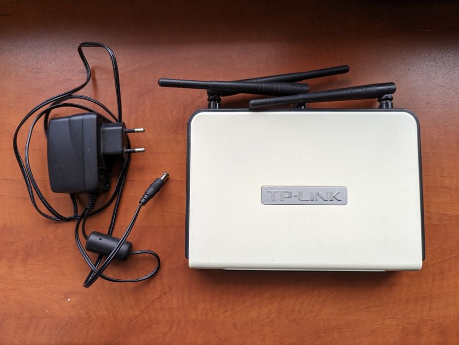 Роутери, маршрутизатори, D-Link Tp-Link