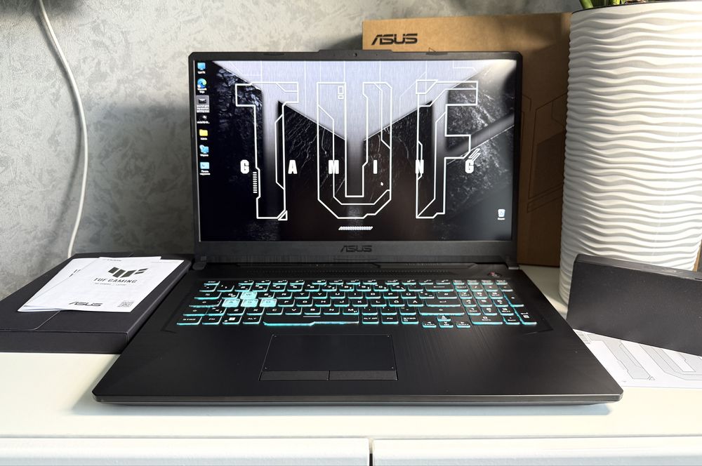 Asus Tuf 17.3/GTX1660Ti-6GB/Ryzen 5-4600H/16GB/512GB.  Ноутбук.