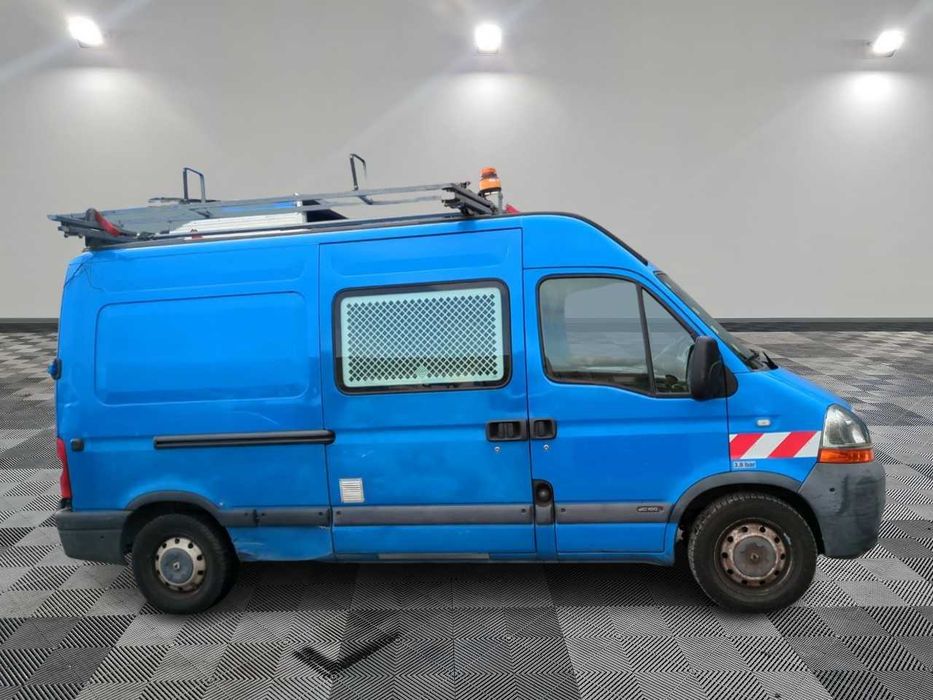 Renault Master L2H2 2.5DCi