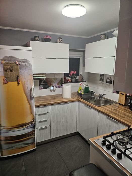 Hostel tanie pokoje 4 minuty od lotniska ,nowe ,WiFi,parking strzeżony