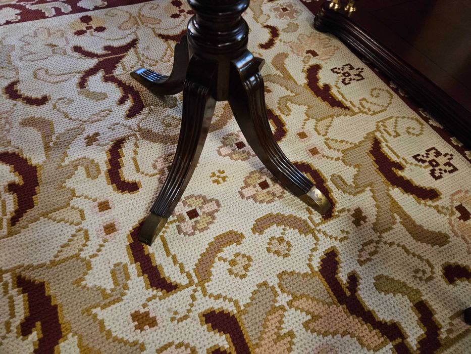 Mesa de jogo / Consola - óptimo estado geral