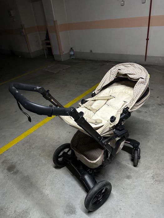 Carrinho concord neo com Ovo