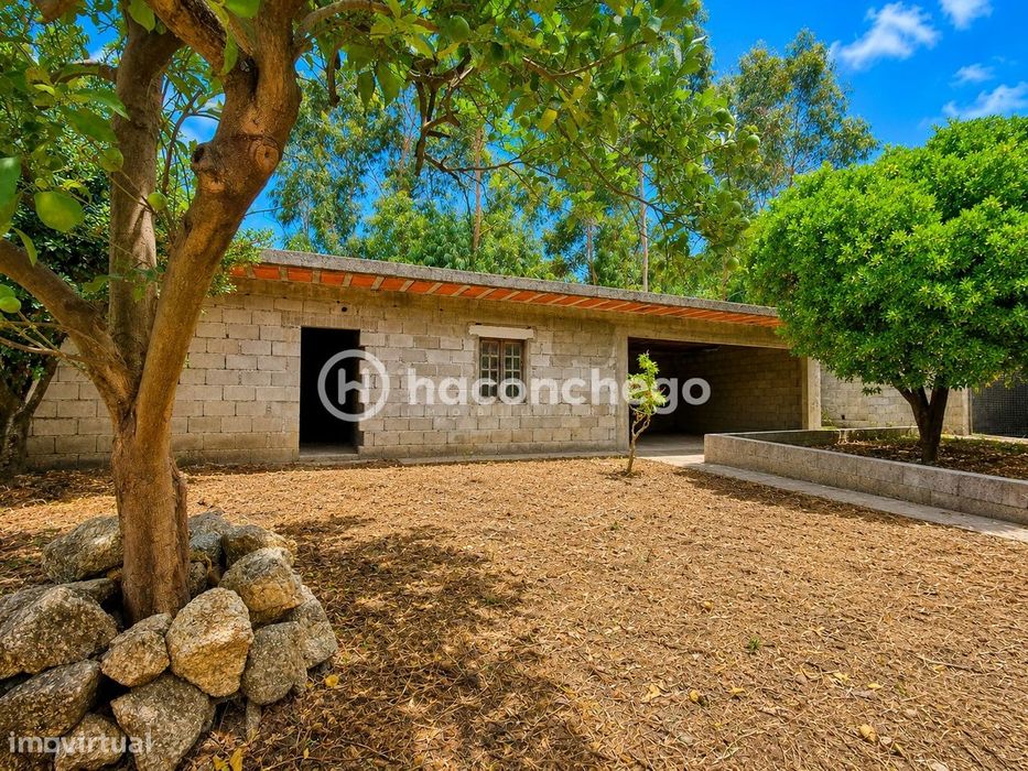 Moradia Rústica com 550 m² de terreno em Vila Cova, Barcelos