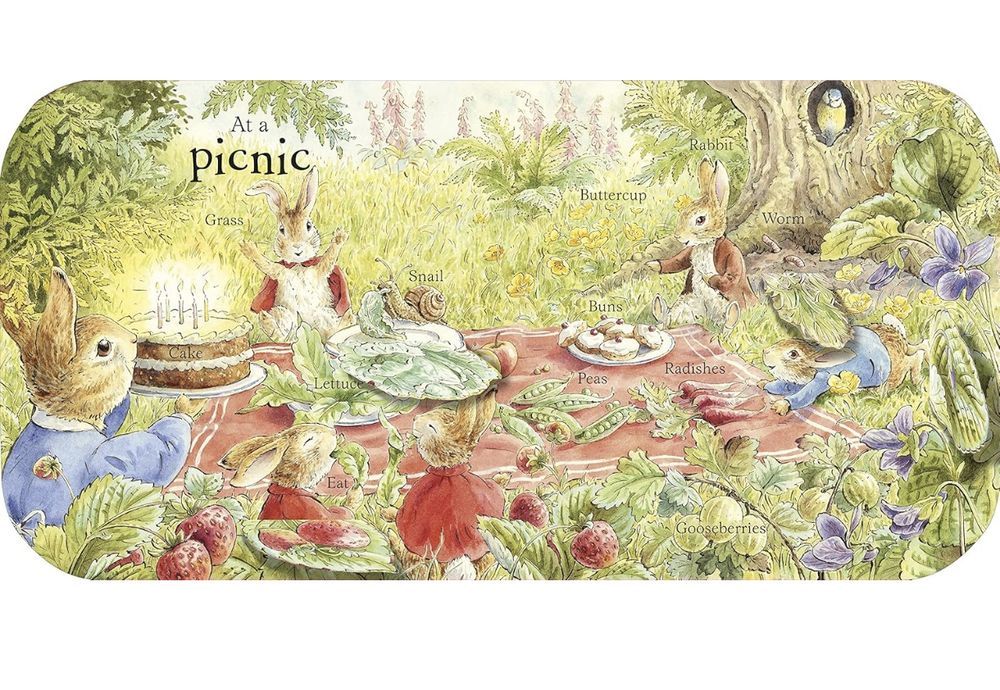 Інтерактивна книжка з віконцями — Peter rabbit first 100 words