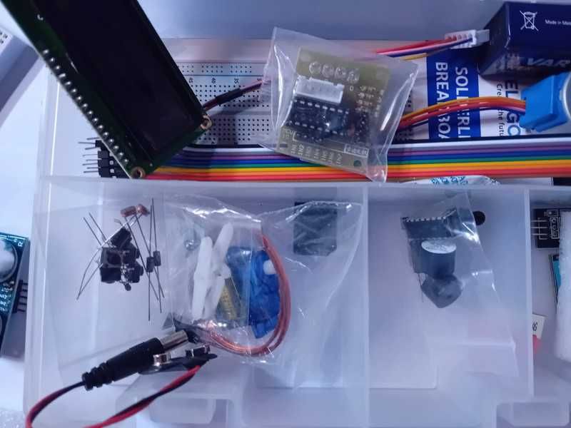 UNO R3 Super Starter Kit Elegoo