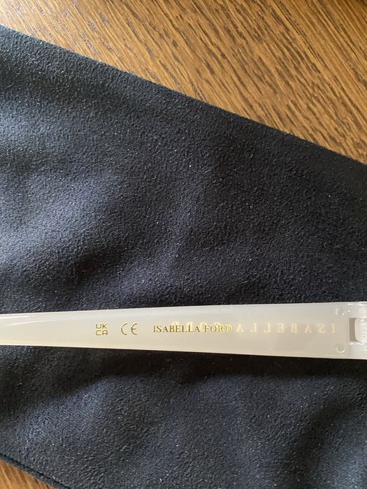 Nowe okulary przeciwsłoneczne Isabella Ford