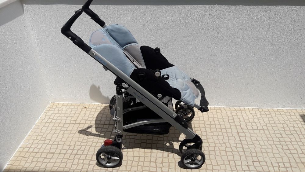 Carrinho bebe em muito bom estado