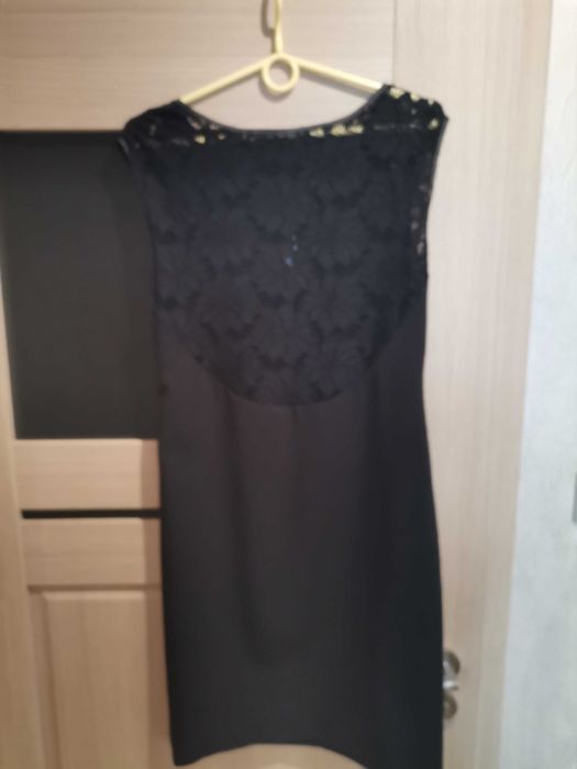 Sukienka elegancka koronka