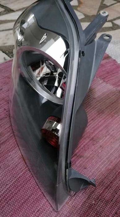 otica frontal DT ford fiesta V . fase 2 - NOVO