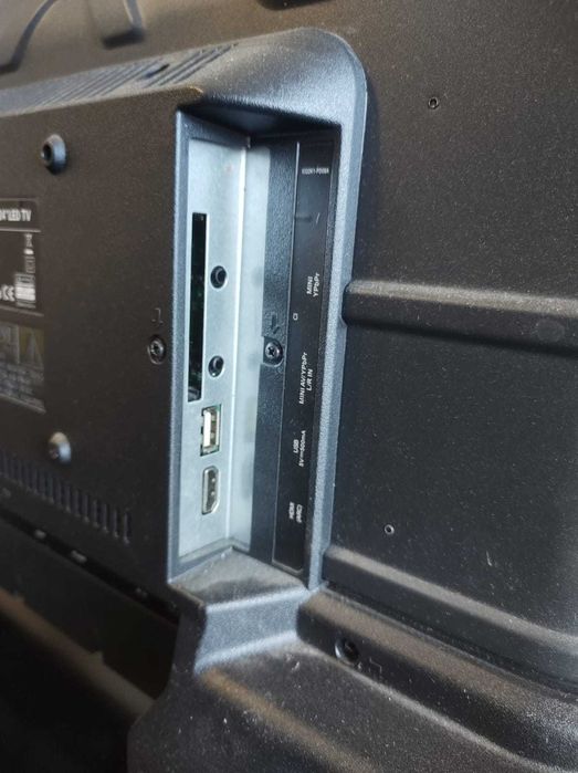 TV LED 24" eSmart com comando original