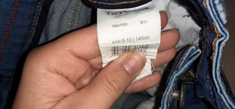 Calças de ganga para rapaz da Tiffosi, tamanho 140cm