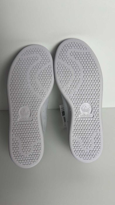 adidas Stan Smith 39 1/3 nowe białe klasyczne sneakersy