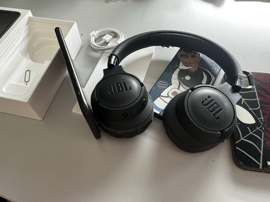 IPHONE APPLE XR Black pełny zestaw + Słuchawki JBL