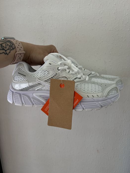 Жіночі кросівки преміум якості Nike V5 RNR