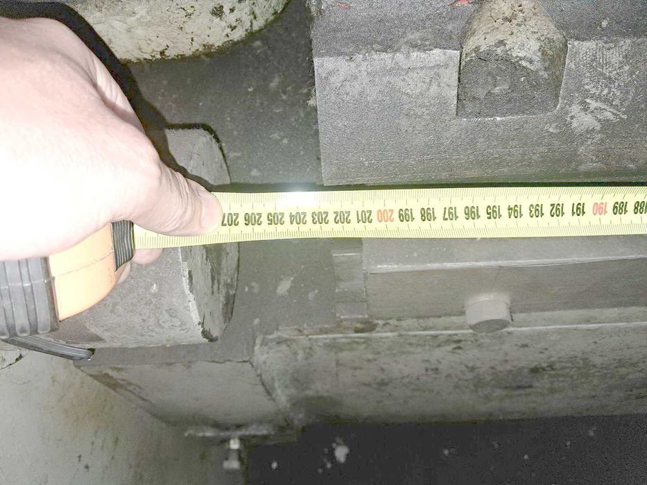 И2116  машина листозгинальна з поворотною балкою