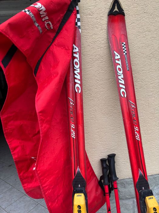 Narty Atomic beta race