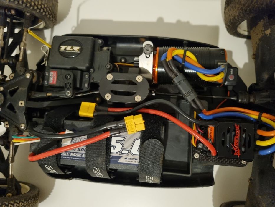 Vendo RC 1/8 Losi eight versão 4.0